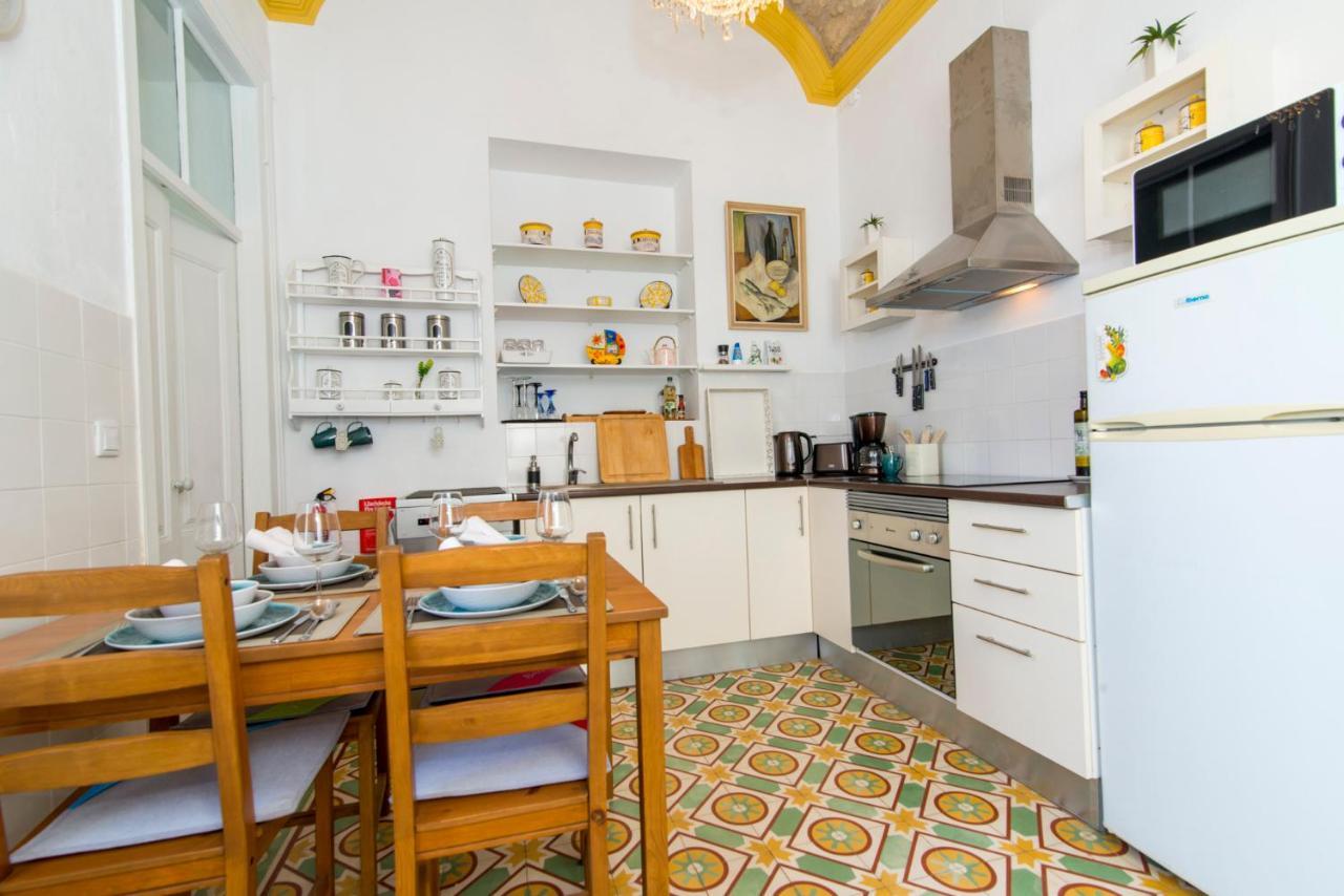 Charming Town House Just 500M From The Marina And Its Well Known Typical Market 오양 외부 사진