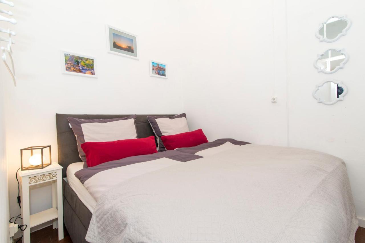 Charming Town House Just 500M From The Marina And Its Well Known Typical Market 오양 외부 사진